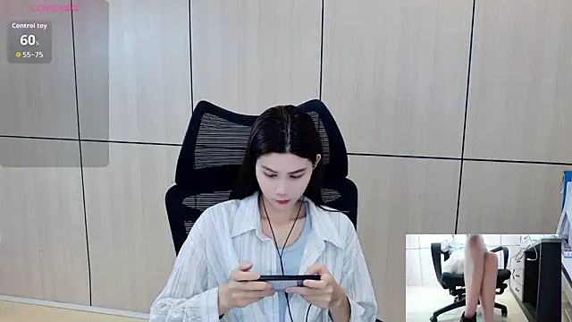 zhen-68 online show from June 11, 2026, 2:53 am