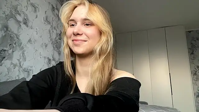 ShariLappas online show from March 11, 2026, 3:06 pm