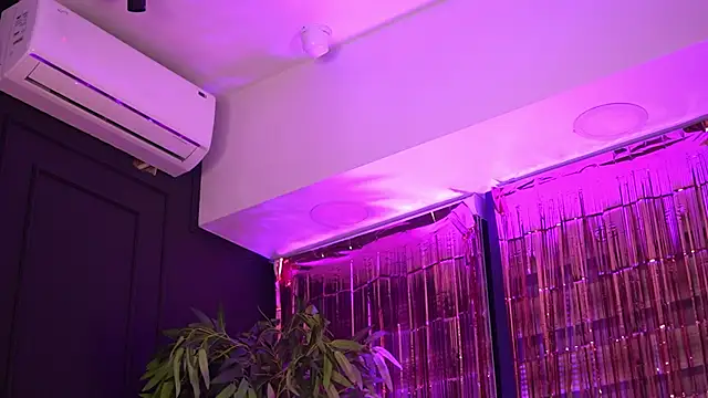 AlessiaNoire online show from April 4, 2026, 5:30 pm