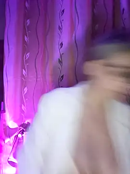 Snapshot of LunaBlaise chatting on February 28, 2026, 10:20 pm LunaBlaise online show from February 28, 2026, 10:20 pm