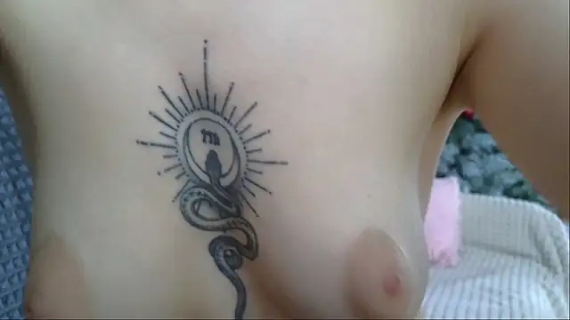 Cute Auggie8 online show from April 8, 2026, 10:28 am