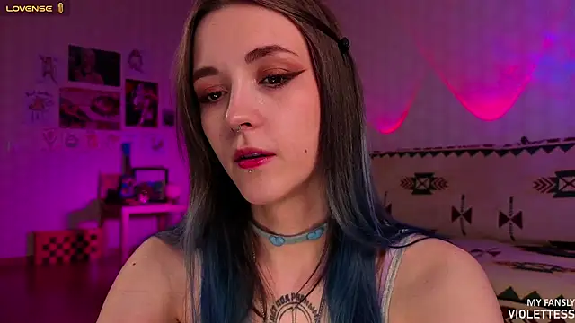violettess online show from May 5, 2026, 4:54 pm