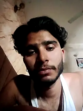 Snapshot of CoralN chatting on April 13, 2026, 5:00 am CoralN online show from April 13, 2026, 5:00 am