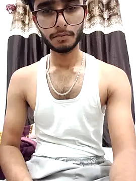 Snapshot of CoralN chatting on April 15, 2026, 6:41 am CoralN online show from April 15, 2026, 6:41 am