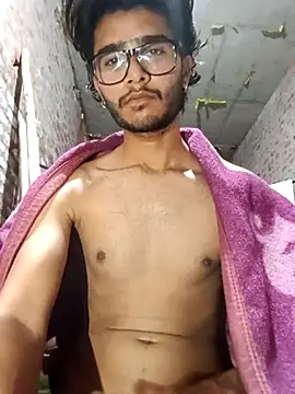 Snapshot of CoralN chatting on March 5, 2026, 1:57 am CoralN online show from March 5, 2026, 1:57 am