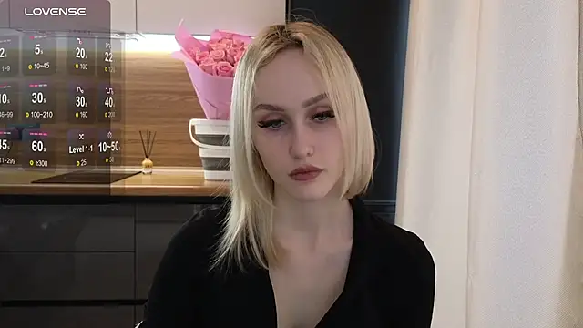 Bella Villen online show from May 31, 2026, 10:10 am