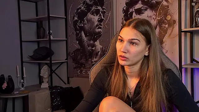 Snapshot of Sweet_Emilya chatting on March 1, 2026, 1:00 pm Sweet Emilya online show from March 1, 2026, 1:00 pm