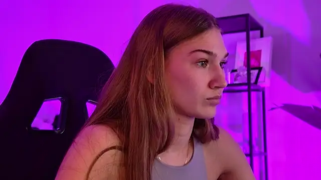 Sweet Emilya online show from March 16, 2026, 12:09 pm