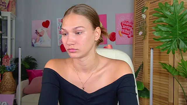 Sweet Emilya online show from July 13, 2026, 10:58 am