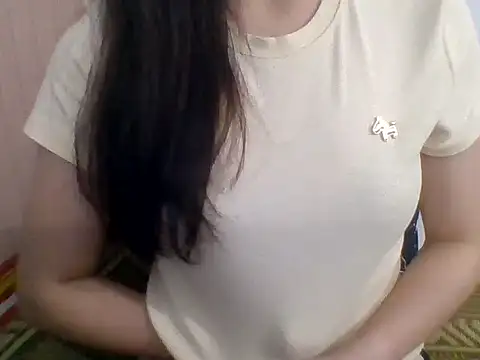 kiraa-007 online show from April 16, 2026, 9:50 pm