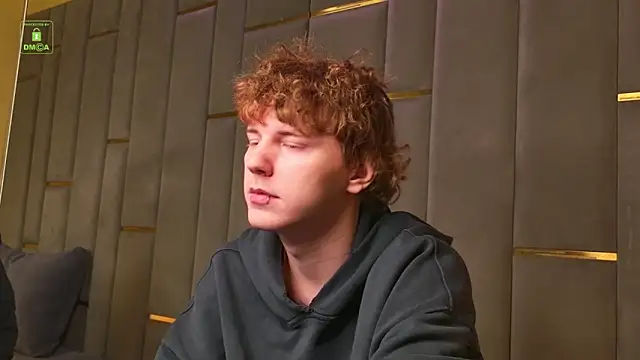 Snapshot of Mickey_Hawk chatting on April 7, 2026, 10:28 am Mickey Hawk online show from April 7, 2026, 10:28 am