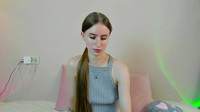 EllieRough online show from May 4, 2026, 5:38 pm