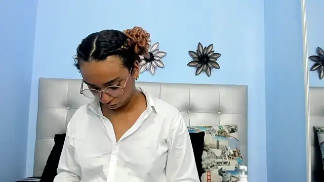 Saray sexylove online show from April 9, 2026, 11:49 am