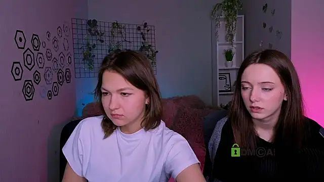 chloe ley online show from April 29, 2026, 11:14 am