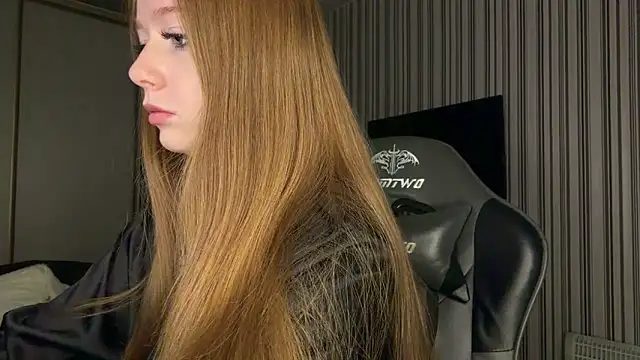 Emily Rass  online show from March 25, 2026, 4:50 pm