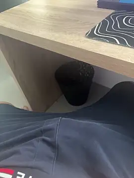 Snapshot of cerdito19years chatting on February 26, 2026, 4:29 pm cerdito19years online show from February 26, 2026, 4:29 pm