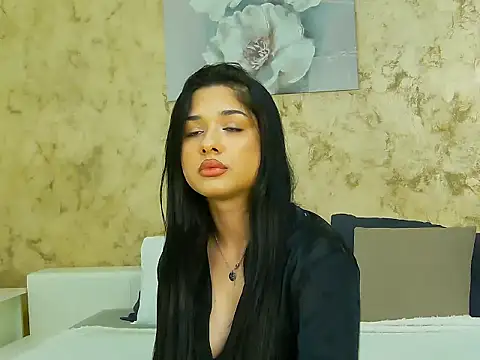 MissNaomiBelle online show from May 14, 2026, 1:19 pm