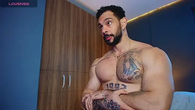 massimo visconti online show from July 26, 2026, 3:41 pm