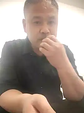 wanggang880903 online show from March 21, 2026, 4:44 pm