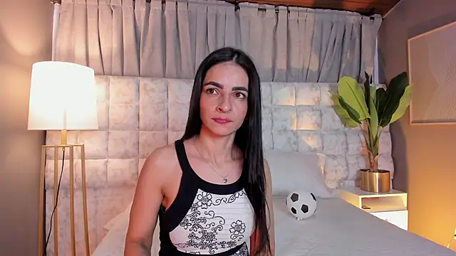 Samantha Velle online show from June 22, 2026, 1:52 pm