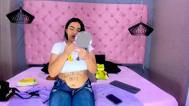 Snapshot of SARA_HORNY- chatting on March 7, 2026, 3:35 am SARA HORNY- online show from March 7, 2026, 3:35 am