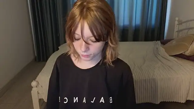 MollySally online show from July 28, 2026, 4:31 am