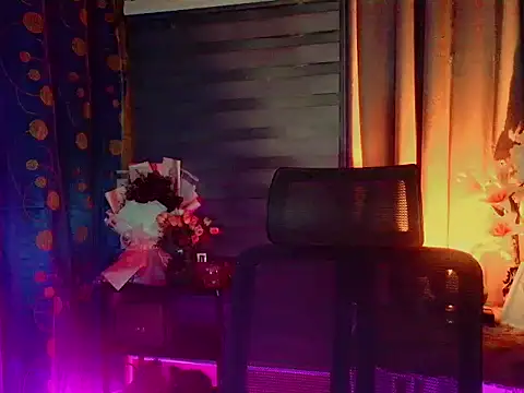 Snapshot of Sweet_coleen chatting on April 15, 2026, 3:38 pm Sweet coleen online show from April 15, 2026, 3:38 pm