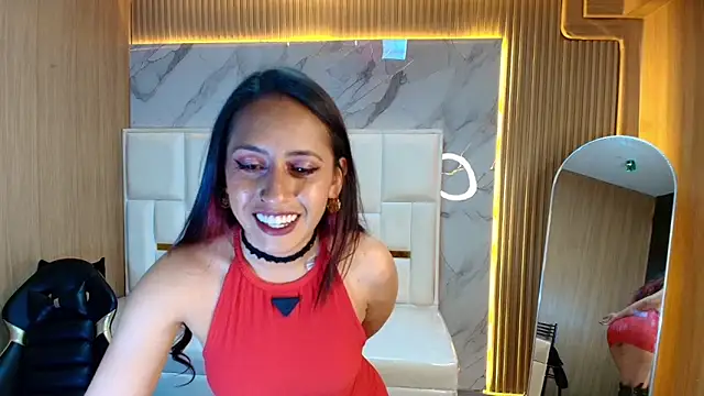 Lola roses tf online show from March 19, 2026, 8:42 pm