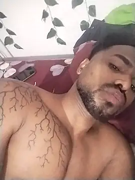 Snapshot of Hunkytop chatting on February 27, 2026, 3:18 am Hunkytop online show from February 27, 2026, 3:18 am