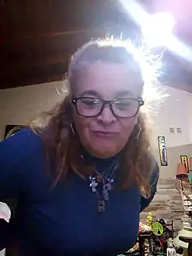 momismilf544 online show from May 18, 2026, 1:39 am