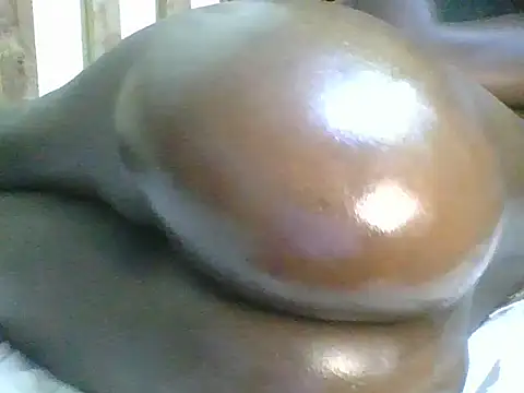 Snapshot of Dreamy_glow chatting on March 7, 2026, 6:09 am Dreamy glow online show from March 7, 2026, 6:09 am