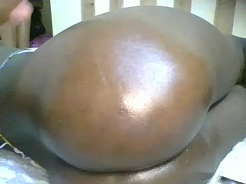 Snapshot of Dreamy_glow chatting on March 12, 2026, 11:58 am Dreamy glow online show from March 12, 2026, 11:58 am