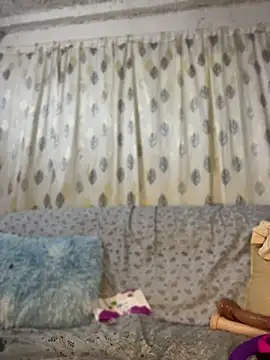 FlorSalvaje  online show from July 10, 2026, 1:49 am