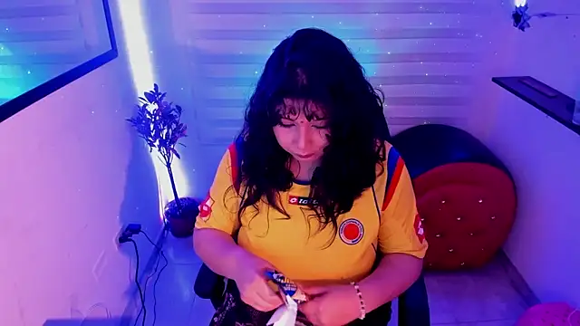Agatha Marin online show from June 18, 2026, 3:27 am
