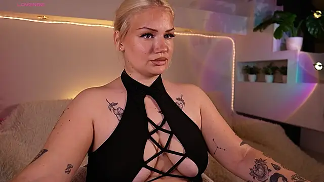 seesamnoir online show from July 20, 2026, 7:16 am