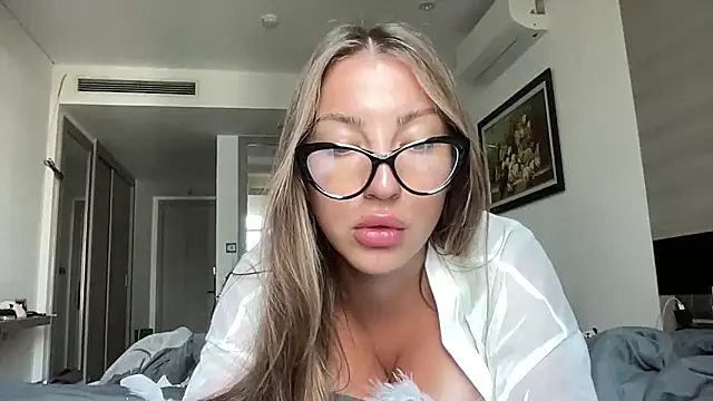 Kit kata online show from March 24, 2026, 2:44 am