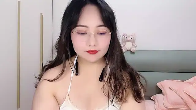 Snapshot of Susu-36E chatting on April 13, 2026, 11:14 am Susu-36E online show from April 13, 2026, 11:14 am