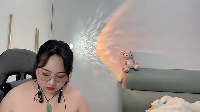 Snapshot of Susu-36E chatting on March 12, 2026, 6:28 am Susu-36E online show from March 12, 2026, 6:28 am