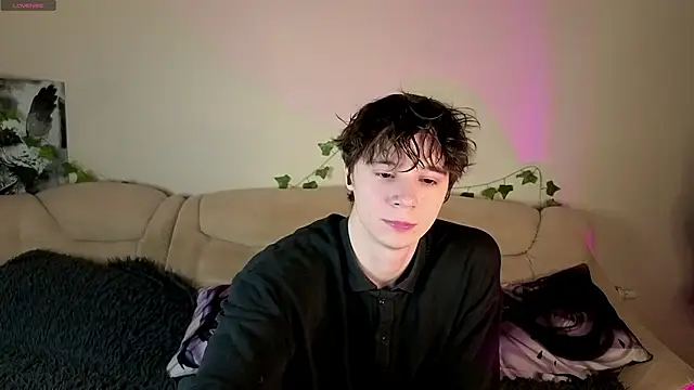 AnthonyCuutie online show from March 15, 2026, 4:58 pm