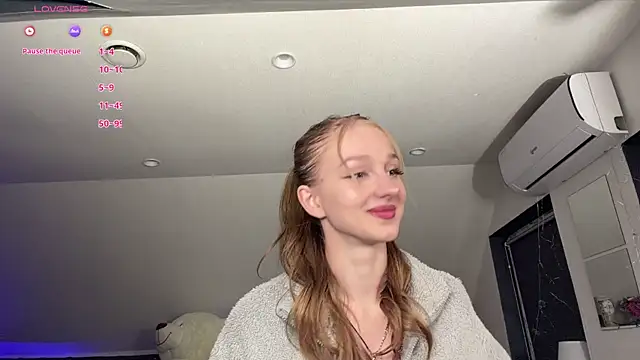 Anika Socutehe online show from July 26, 2026, 9:11 pm
