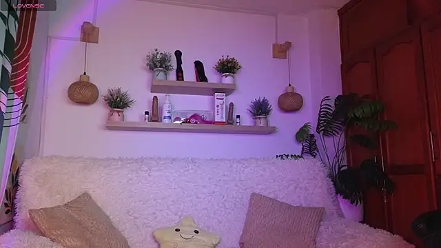 nikolwalter  online show from June 30, 2026, 1:27 am