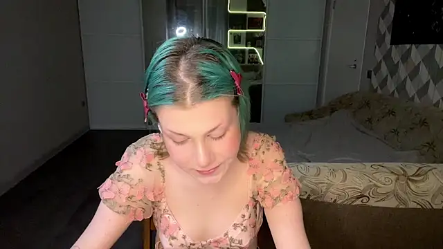 Snapshot of SalenaVeron chatting on March 1, 2026, 6:41 pm SalenaVeron online show from March 1, 2026, 6:41 pm