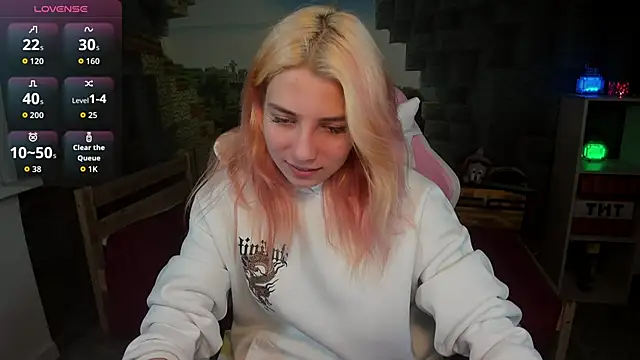 RosaFowler online show from April 26, 2026, 8:22 am