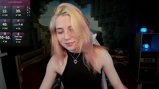 RosaFowler online show from April 29, 2026, 9:35 am