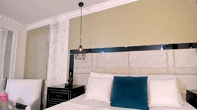 Snapshot of AbbyLoius chatting on March 20, 2026, 10:55 pm AbbyLoius online show from March 20, 2026, 10:55 pm