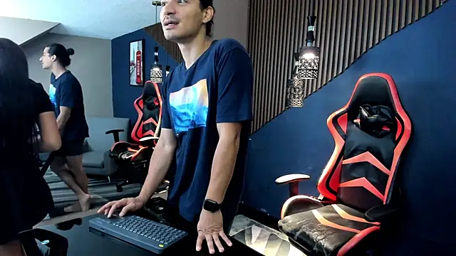 Snapshot of AbbyLoius chatting on March 29, 2026, 5:03 pm AbbyLoius online show from March 29, 2026, 5:03 pm