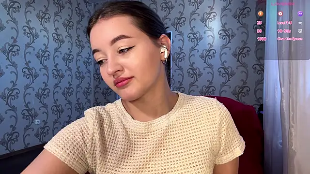 Snapshot of KarineDampy chatting on March 1, 2026, 11:21 am KarineDampy online show from March 1, 2026, 11:21 am