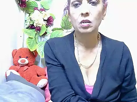 Hot queen58 online show from July 25, 2026, 7:27 am