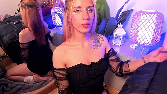 scarlett leex  online show from March 6, 2026, 3:56 am