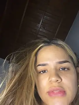 Snapshot of Sara__sweett chatting on March 9, 2026, 3:43 am Sara sweett online show from March 9, 2026, 3:43 am